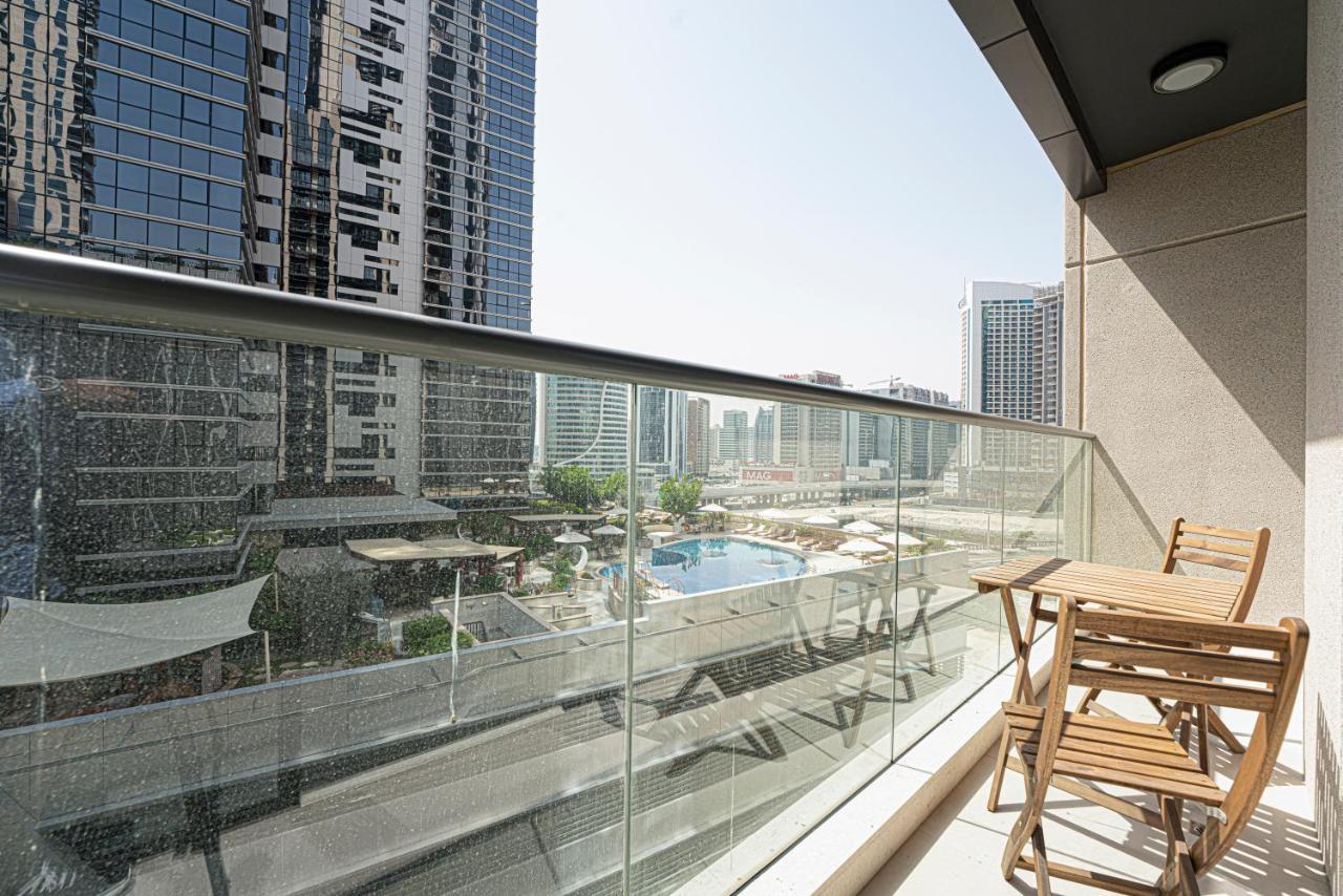 Luxe Apartments Near Dubai Mall, Burj Khalifa - Pool, Gym, & Parking By Sojo Stay Esterno foto